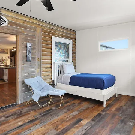 Unique 3Bd 'Urban Cabin' Close To French Quarter
